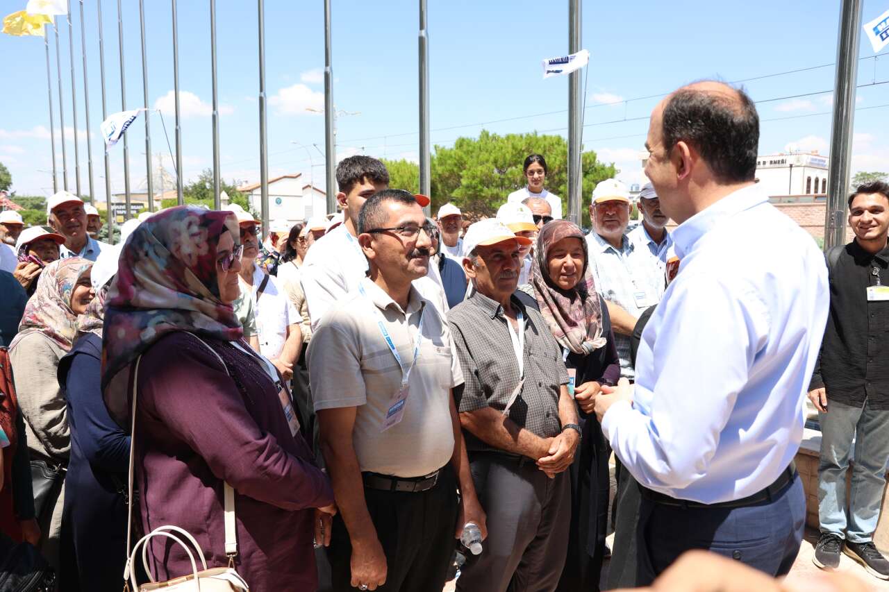 Konya'da emeklilere ücretsiz gezi! 4 bin 556 kişi tarihi yeniden keşfetti 11